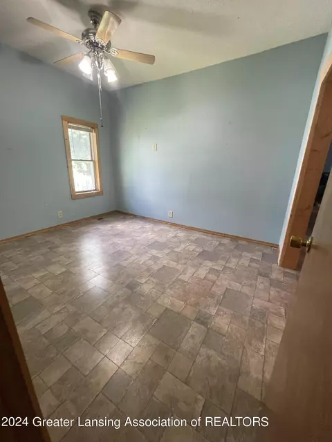 Undisclosed, Ithaca, MI 48847 photo 4