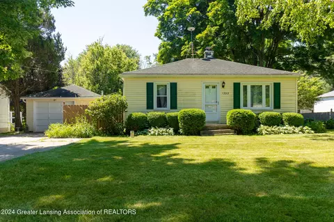 1393 W Wieland Rd, Lansing, MI 48906