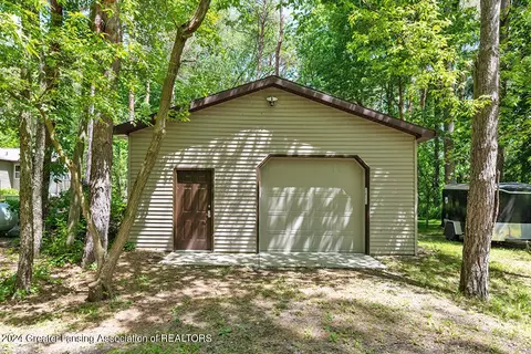 Other - 12400 Upton Rd, Bath, MI 48808 photo 7 of 8