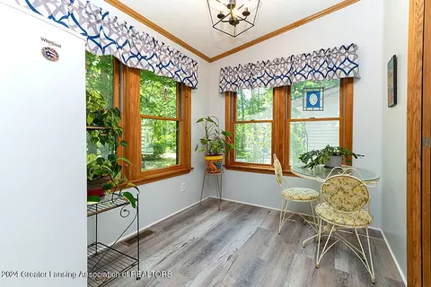 Dining - 12400 Upton Rd, Bath, MI 48808 photo 2 of 2