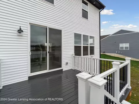 Exterior - 621 Launch Point Dr, Perry, MI 48872 photo 7 of 9