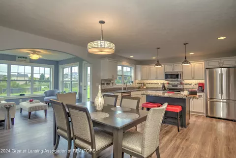 Dining - 4200 Presidents Way, Dewitt, MI 48820 photo 4 of 5