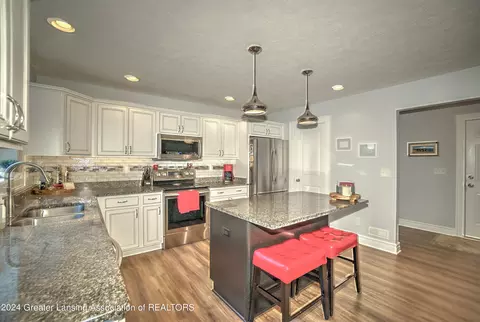 Kitchen - 4200 Presidents Way, Dewitt, MI 48820 photo 2 of 6