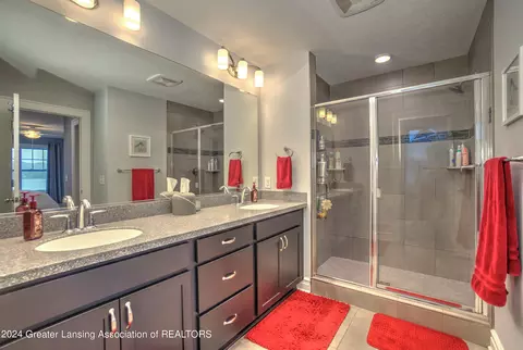 Bath - 4200 Presidents Way, Dewitt, MI 48820 photo 4 of 8