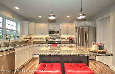 Kitchen - 4200 Presidents Way, Dewitt, MI 48820 photo 1 of 6