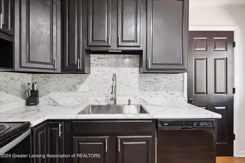 Kitchen - 2129 Riverside Ct, Lansing, MI 48906 photo 3 of 4