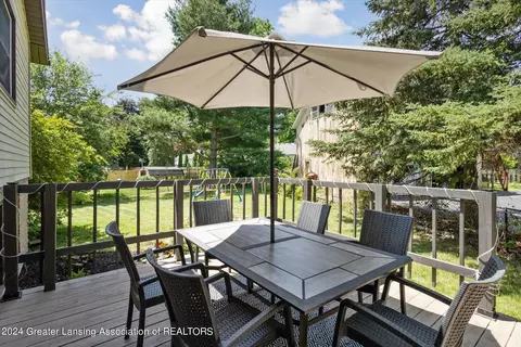 Exterior - 2129 Riverside Ct, Lansing, MI 48906 photo 2 of 6