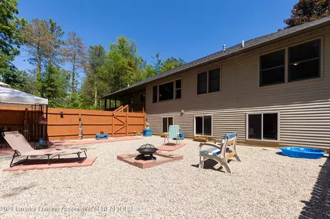 7088 White Pine Dr, Perry, MI 48872 photo 45