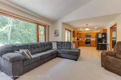 7088 White Pine Dr, Perry, MI 48872 photo 7