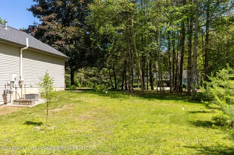 7088 White Pine Dr, Perry, MI 48872 photo 37