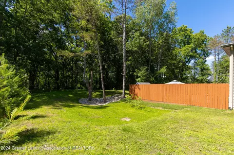 7088 White Pine Dr, Perry, MI 48872 photo 36