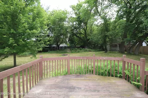 Exterior - 2404 Pine Tree Rd, Holt, MI 48842 photo 3 of 5