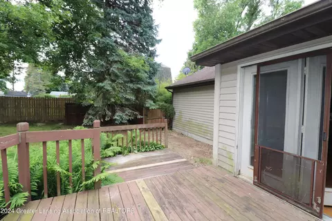 Exterior - 2404 Pine Tree Rd, Holt, MI 48842 photo 5 of 5