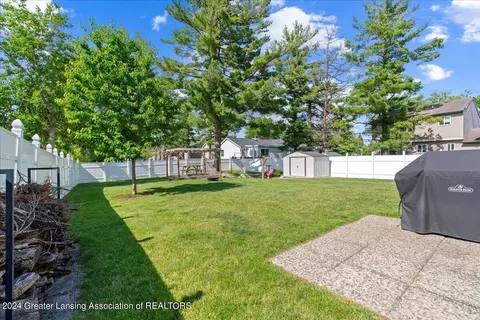 Exterior - 215 E Claremore Dr, Lansing, MI 48911 photo 2 of 5