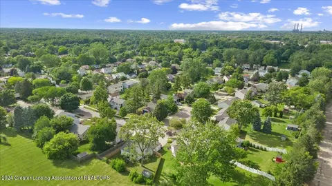 View/Area - 215 E Claremore Dr, Lansing, MI 48911 photo 8 of 8