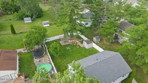 View/Area - 215 E Claremore Dr, Lansing, MI 48911 photo 1 of 8