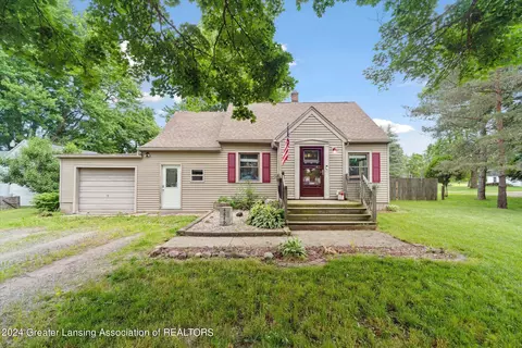 4849 Burt Ave, Grand Ledge, MI 48837