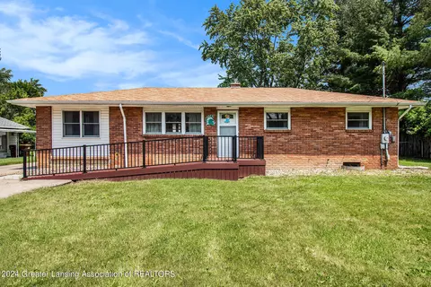 2672 Greencliff Dr, East Lansing, MI 48823