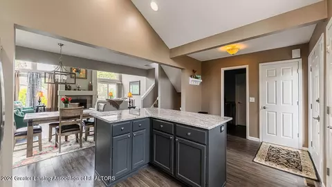 Entry Way - 7783 Forestview Dr, Haslett, MI 48840 photo 1 of 2
