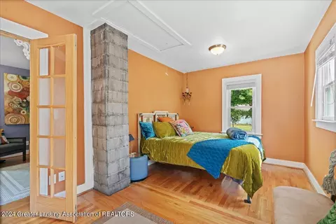 Bedroom - 700 E Willard Ave, Lansing, MI 48910 photo 2 of 2