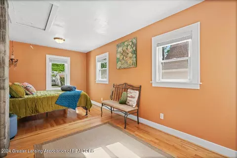 Bedroom - 700 E Willard Ave, Lansing, MI 48910 photo 1 of 2