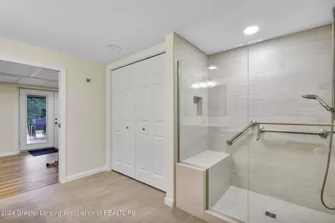 Entry Way - 6491 Lansdown Dr, Dimondale, MI 48821 photo 3 of 3