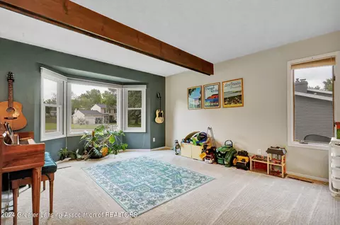 Living - 6491 Lansdown Dr, Dimondale, MI 48821 photo 2 of 2