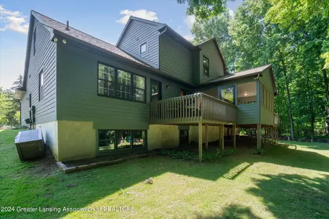 Exterior - 3496 Honeywood Ln, Dewitt, MI 48820 photo 13 of 17