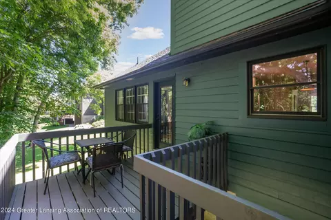 Exterior - 3496 Honeywood Ln, Dewitt, MI 48820 photo 10 of 17