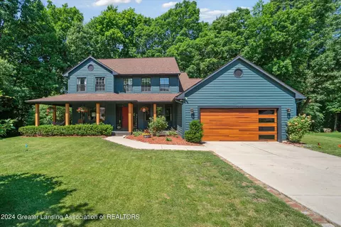 Exterior - 3496 Honeywood Ln, Dewitt, MI 48820 photo 2 of 17
