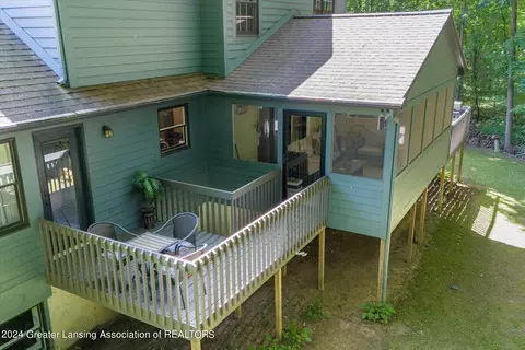 Exterior - 3496 Honeywood Ln, Dewitt, MI 48820 photo 15 of 17