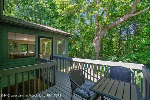 Exterior - 3496 Honeywood Ln, Dewitt, MI 48820 photo 7 of 17