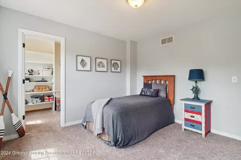 Bedroom - 3496 Honeywood Ln, Dewitt, MI 48820 photo 5 of 6
