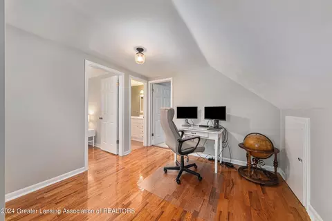 Entry Way - 1638 E Stoll Rd, Lansing, MI 48906 photo 2 of 3