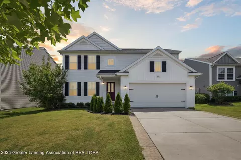 8577 Manistee River Drive Dr, Fowlerville, MI 48836