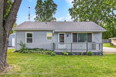 1020 Tracy St, Owosso, MI 48867