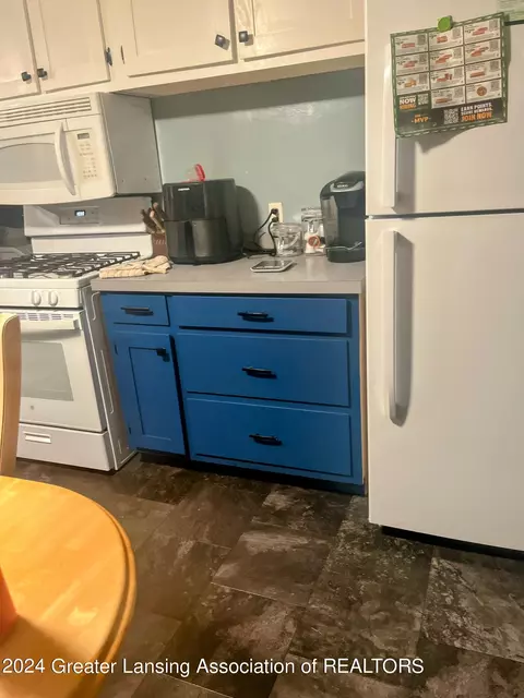 Kitchen - 10845 E 2nd St, Fowler, MI 48835 photo 1 of 3