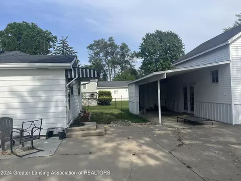 Exterior - 10845 E 2nd St, Fowler, MI 48835 photo 4 of 5