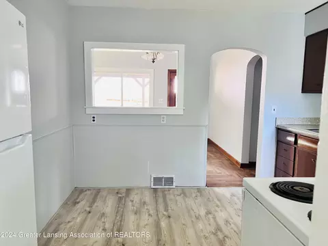 900 Bretton Rd, Lansing, MI 48917 photo 21
