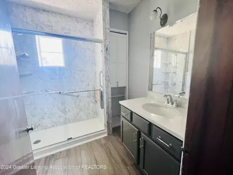 900 Bretton Rd, Lansing, MI 48917 photo 15