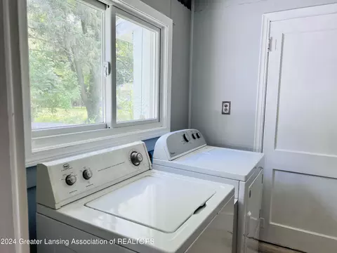 900 Bretton Rd, Lansing, MI 48917 photo 28