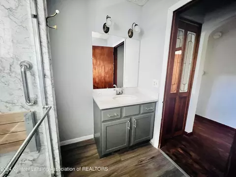 900 Bretton Rd, Lansing, MI 48917 photo 16