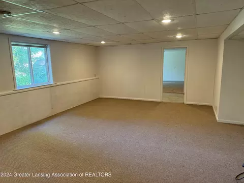 Living - 13505 Webster Rd, Bath, MI 48808 photo 3 of 4