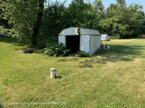 Exterior - 13505 Webster Rd, Bath, MI 48808 photo 2 of 2