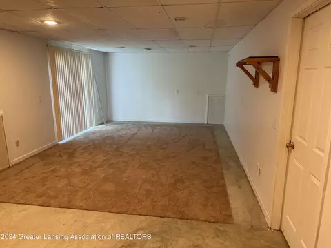 Living - 13505 Webster Rd, Bath, MI 48808 photo 4 of 4