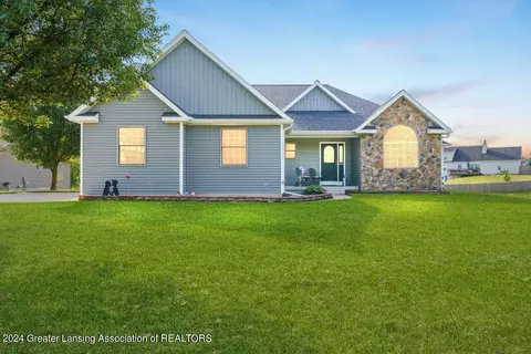 602 Haley Ct, Laingsburg, MI 48848