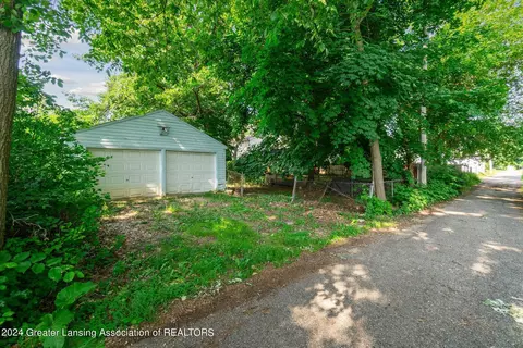 Exterior - 623 Smith Ave, Lansing, MI 48910 photo 11 of 11