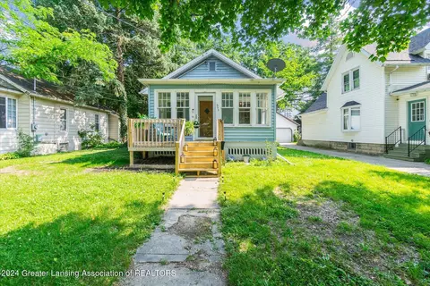 623 Smith Ave, Lansing, MI 48910