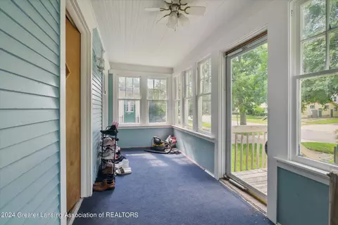 Exterior - 623 Smith Ave, Lansing, MI 48910 photo 3 of 11