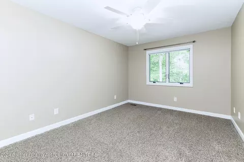 Bedroom - 13355 Speckledwood Dr, Dewitt, MI 48820 photo 3 of 4